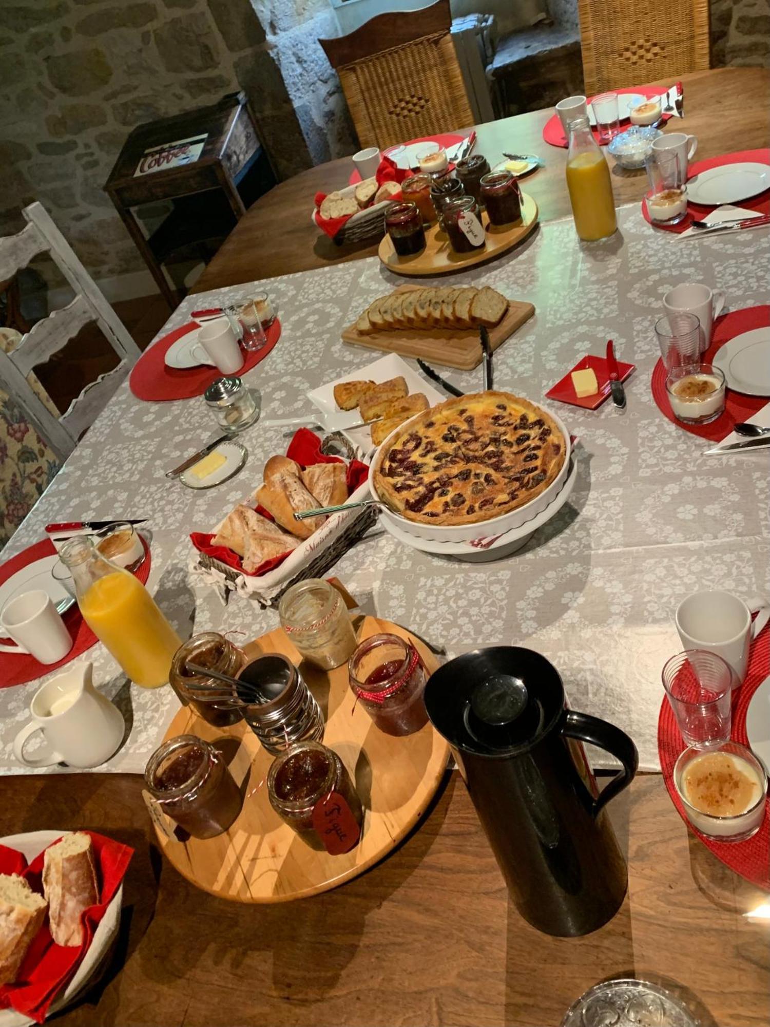 Saint-Denis-lès-Martel Le Moulin Du Boisset Bed & Breakfast エクステリア 写真
