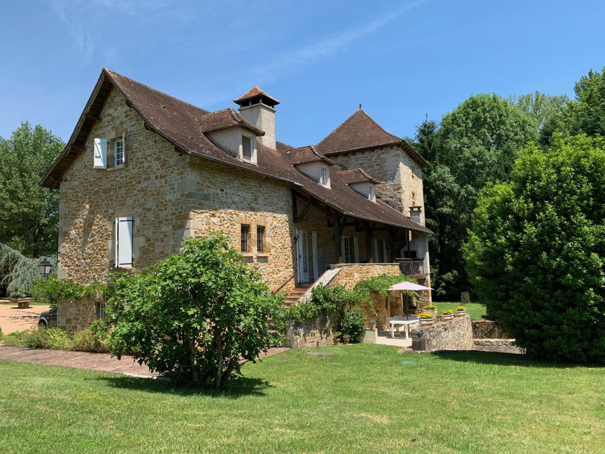 Saint-Denis-lès-Martel Le Moulin Du Boisset Bed & Breakfast エクステリア 写真